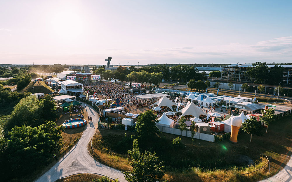 Drohnenaufnahme vom Festivalgelände